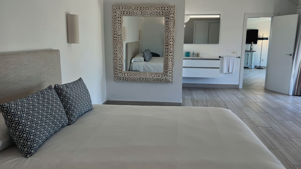 Villas Alondra — Rooms in Puerto del Carmen, Canary Islands
