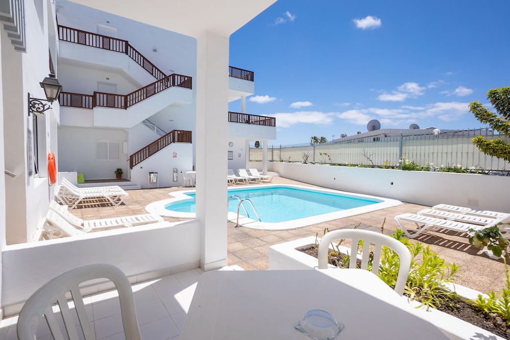 Vista Mar - SELECT ADULTS (+16) — Swimming pool in Puerto del Carmen, Canary Islands