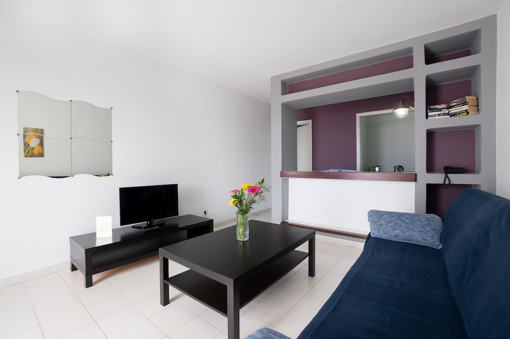 Vista Mar - SELECT ADULTS (+16) — Hotel rooms in Puerto del Carmen, Canary Islands