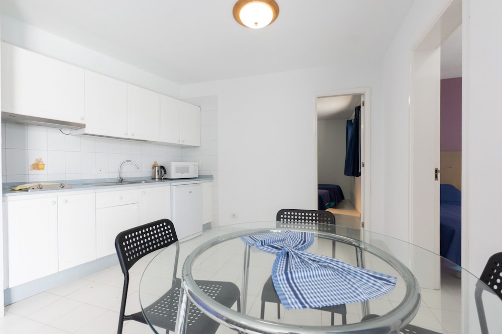 Vista Mar - SELECT ADULTS (+16) — Hotel rooms in Puerto del Carmen, Canary Islands