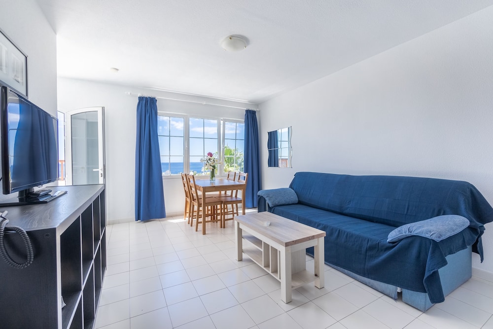 Vista Mar - SELECT ADULTS (+16) — Hotel rooms in Puerto del Carmen, Canary Islands