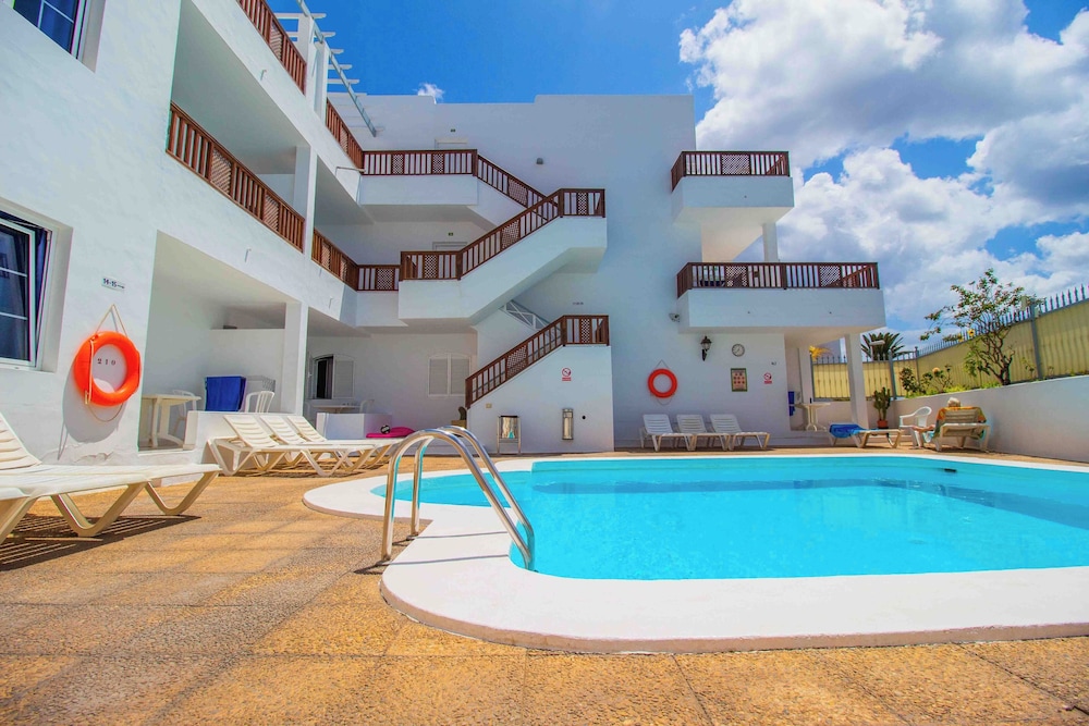 Vista Mar - SELECT ADULTS (+16) — Swimming pool in Puerto del Carmen, Canary Islands