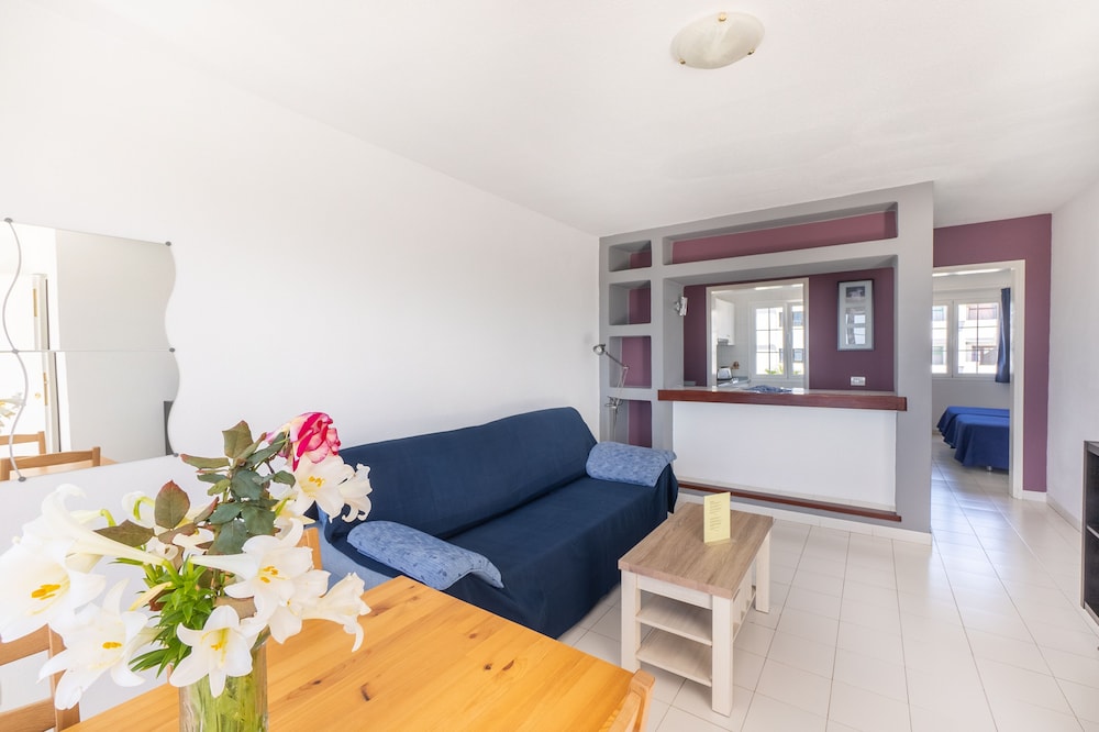 Vista Mar - SELECT ADULTS (+16) — Hotel rooms in Puerto del Carmen, Canary Islands
