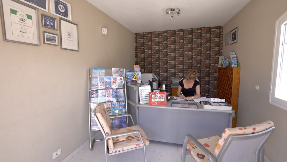 Vista Mar - SELECT ADULTS (+16) — Hotel building in Puerto del Carmen, Canary Islands