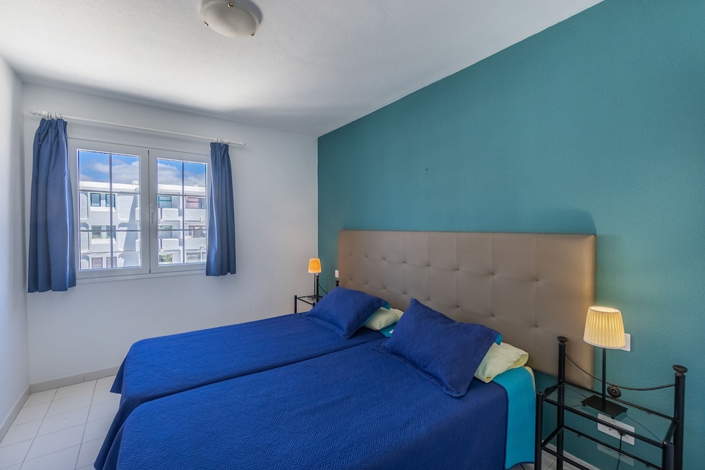 Vista Mar - SELECT ADULTS (+16) — Hotel rooms in Puerto del Carmen, Canary Islands