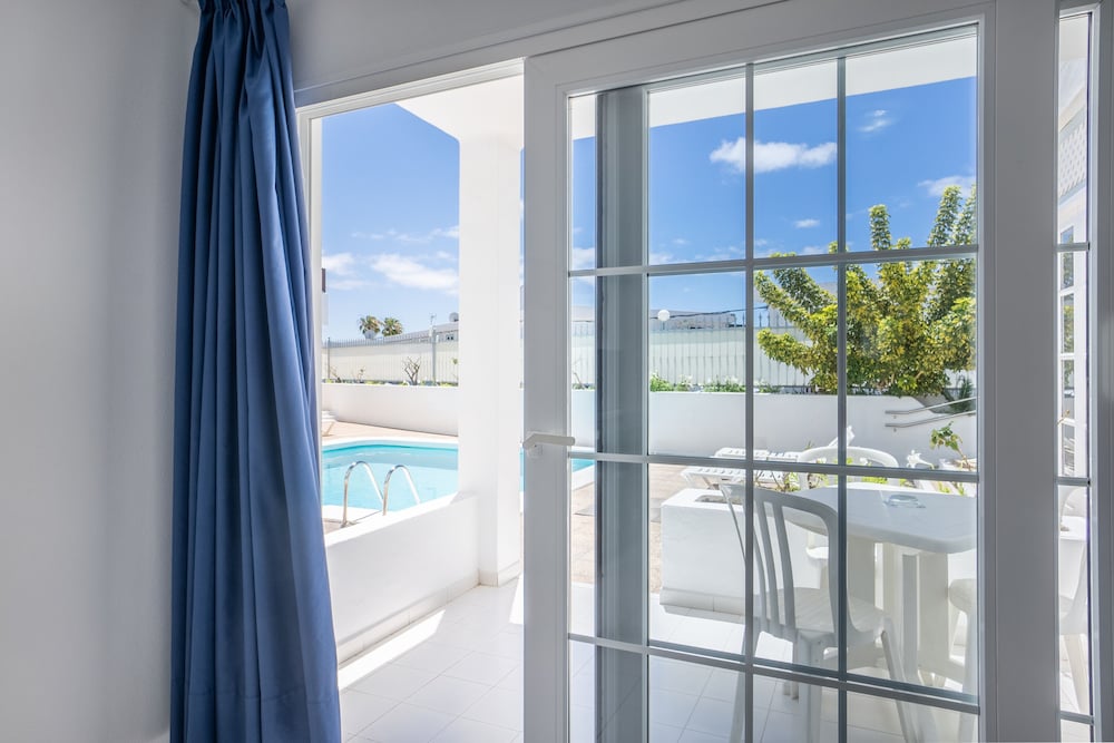 Vista Mar - SELECT ADULTS (+16) — Swimming pool in Puerto del Carmen, Canary Islands