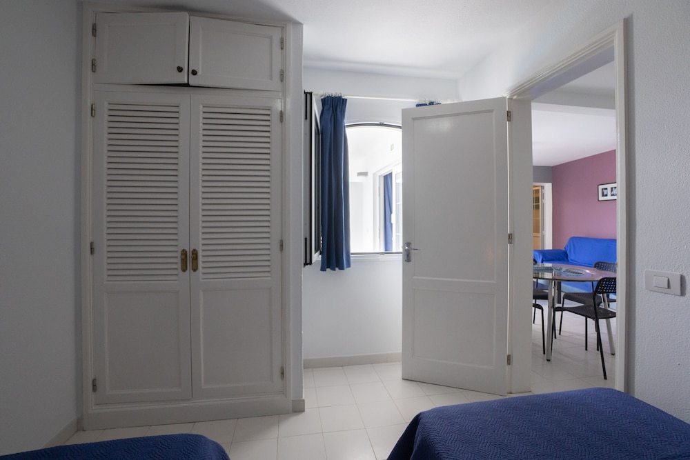 Vista Mar - SELECT ADULTS (+16) — Hotel rooms in Puerto del Carmen, Canary Islands