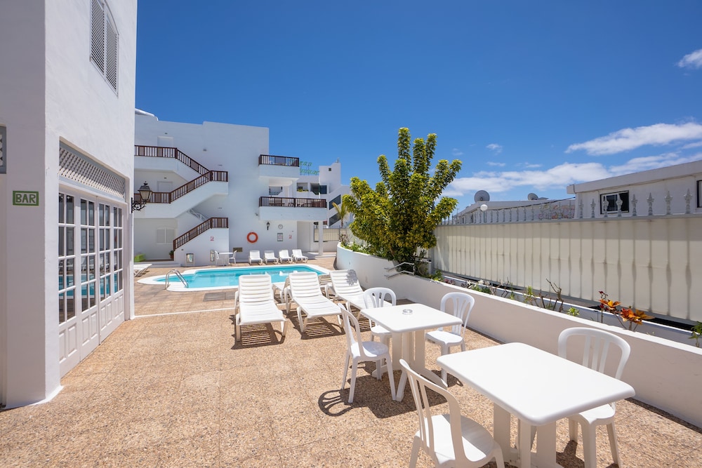 Vista Mar - SELECT ADULTS (+16) — Swimming pool in Puerto del Carmen, Canary Islands