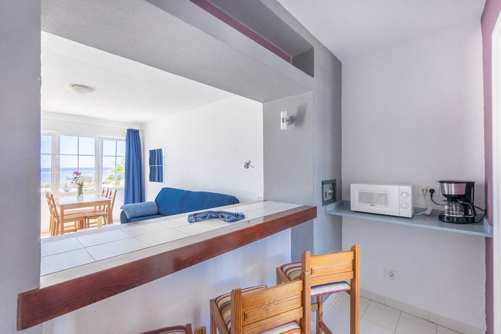 Vista Mar - SELECT ADULTS (+16) — Hotel rooms in Puerto del Carmen, Canary Islands