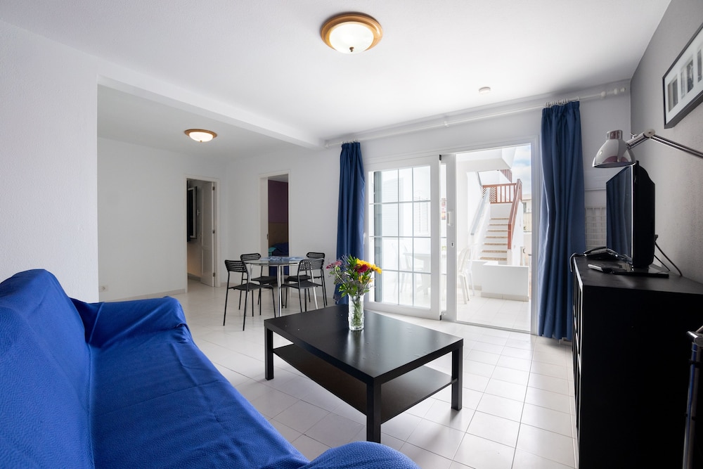 Vista Mar - SELECT ADULTS (+16) — Hotel rooms in Puerto del Carmen, Canary Islands