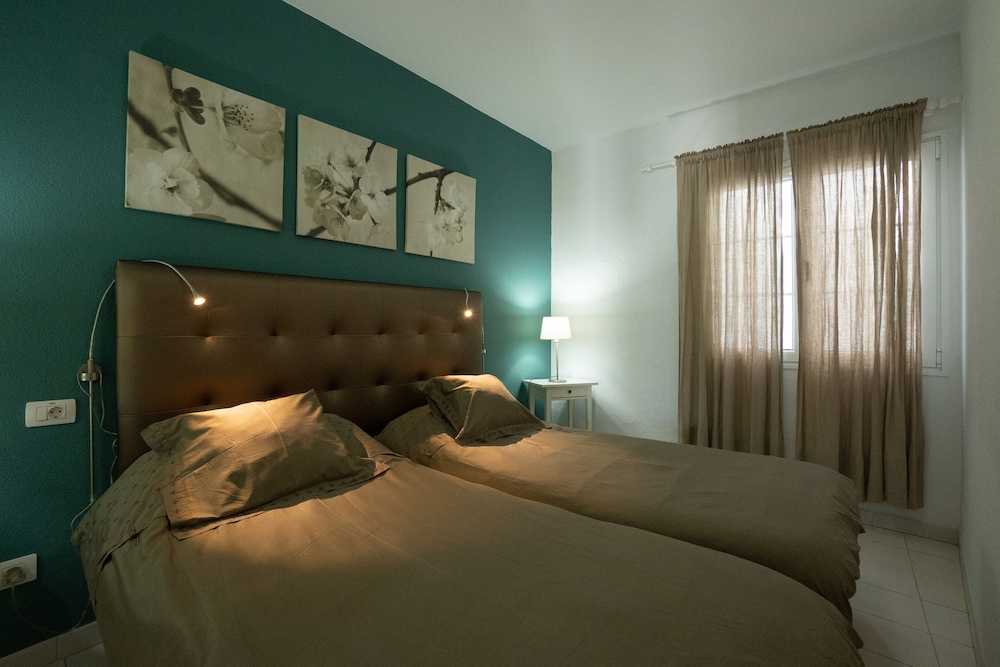 Vista Mar - SELECT ADULTS (+16) — Hotel rooms in Puerto del Carmen, Canary Islands