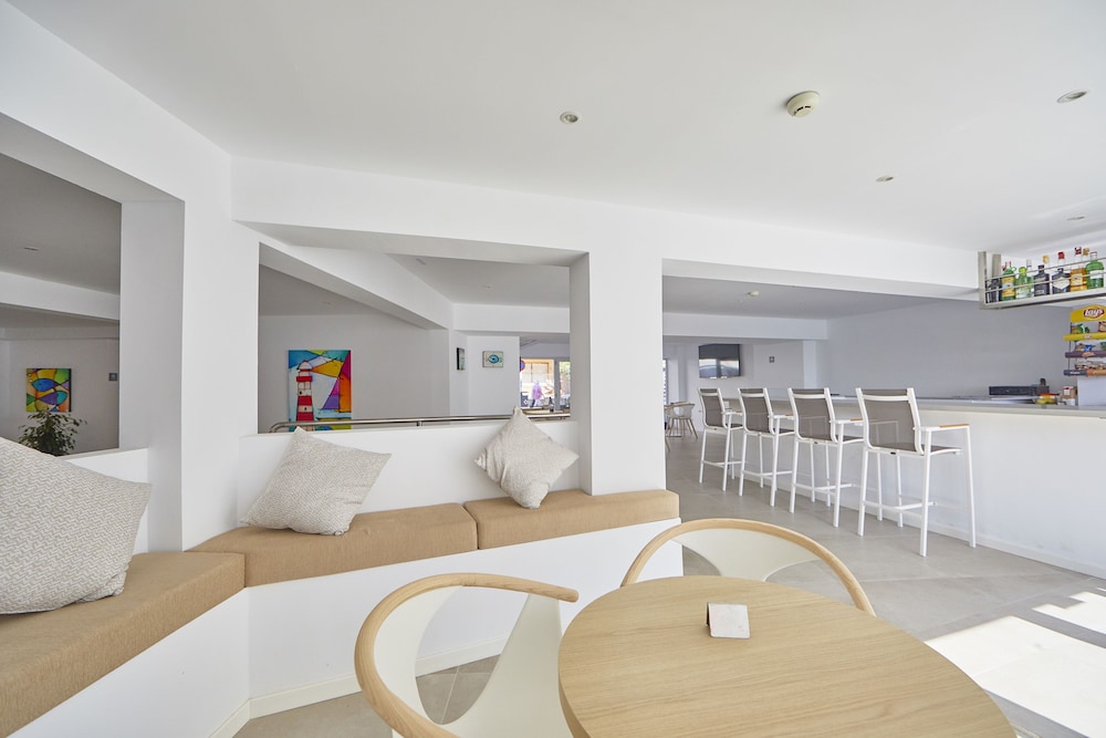 Hotel Ilusion Moreyo - Adults Only — Restaurant & bars in Cala Bona, Balearic Islands