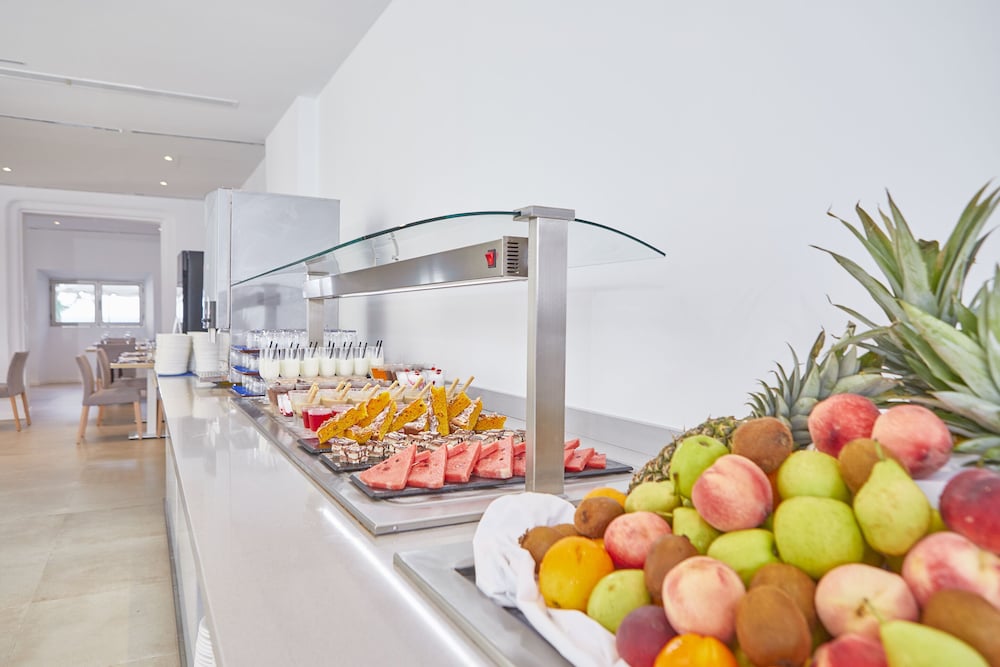 Hotel Ilusion Moreyo - Adults Only — Restaurant & bars in Cala Bona, Balearic Islands