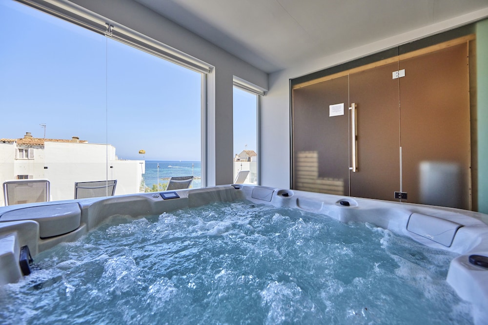 Hotel Ilusion Moreyo - Adults Only — Spa in Cala Bona, Balearic Islands