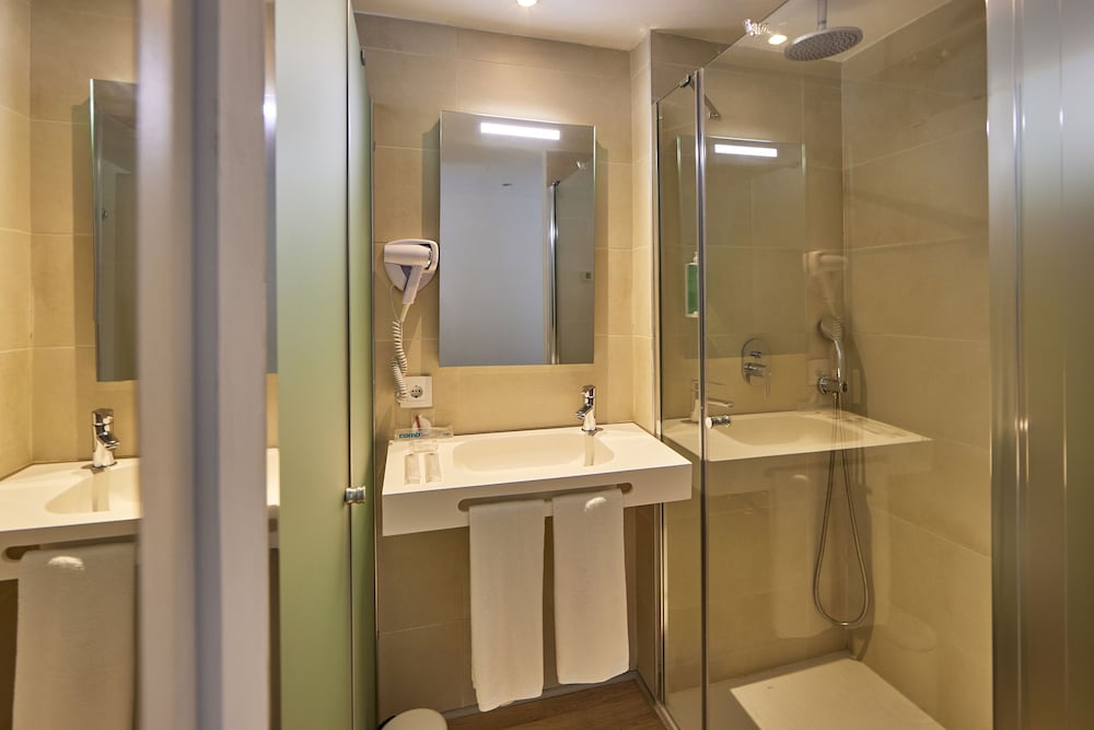 Hotel Ilusion Moreyo - Adults Only — Hotel rooms in Cala Bona, Balearic Islands
