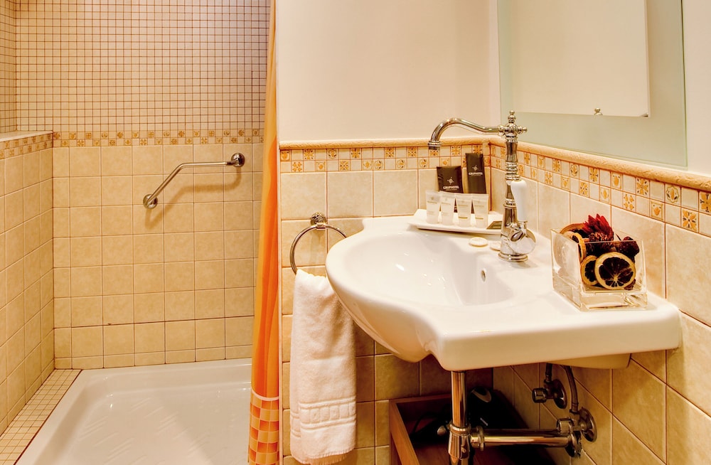 Ona Ogisaka Garden — Hotel rooms in Denia, Valencian Community