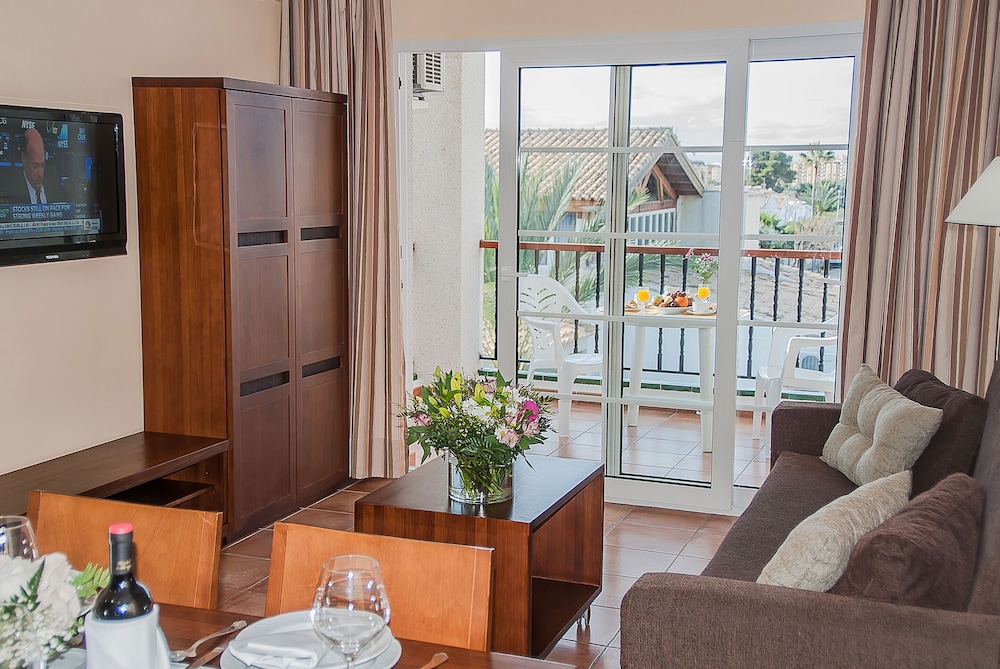 Ona Ogisaka Garden — Hotel rooms in Denia, Valencian Community