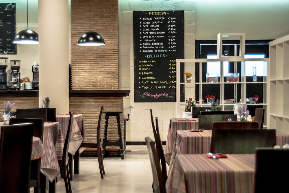 Ona Ogisaka Garden — Restaurant & bars in Denia, Valencian Community