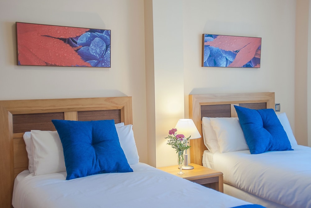 Ona Ogisaka Garden — Hotel rooms in Denia, Valencian Community