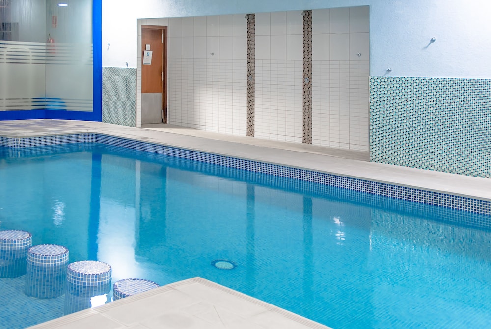 Ona Ogisaka Garden — Swimming pool in Denia, Valencian Community