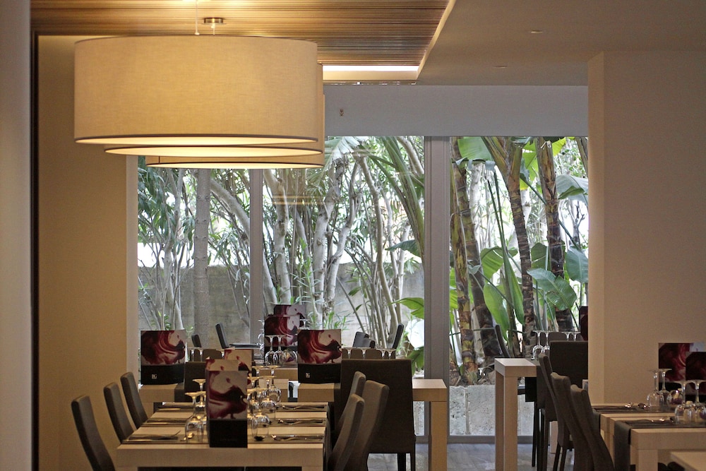 BG Hotel Pamplona — Restaurant & bars in Playa de Palma, Balearic Islands
