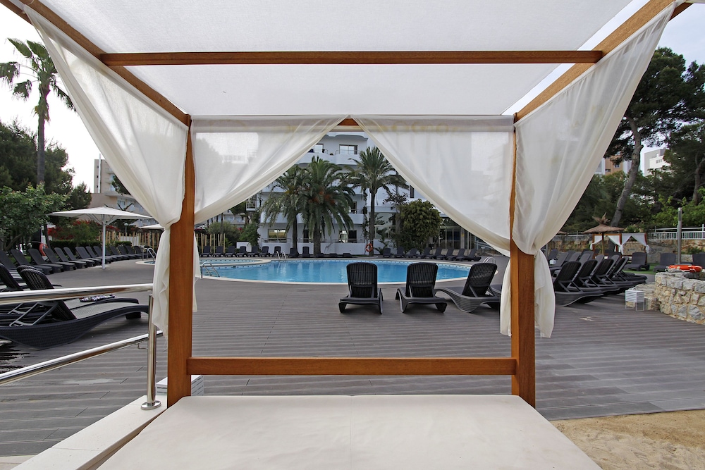 BG Hotel Pamplona — Swimming pool in Playa de Palma, Balearic Islands