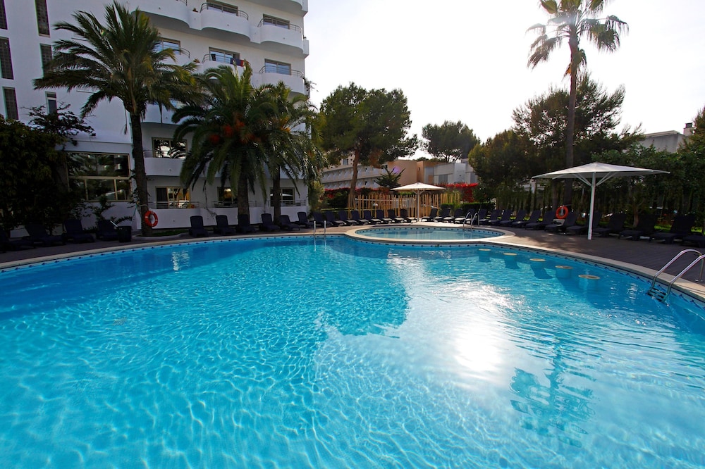 BG Hotel Pamplona — Swimming pool in Playa de Palma, Balearic Islands