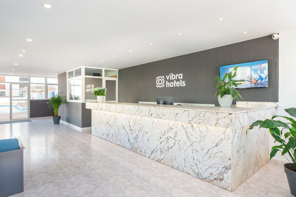 Aparhotel Vibra Central City - Adults Only — Hotel building in San Antonio, Balearic Islands