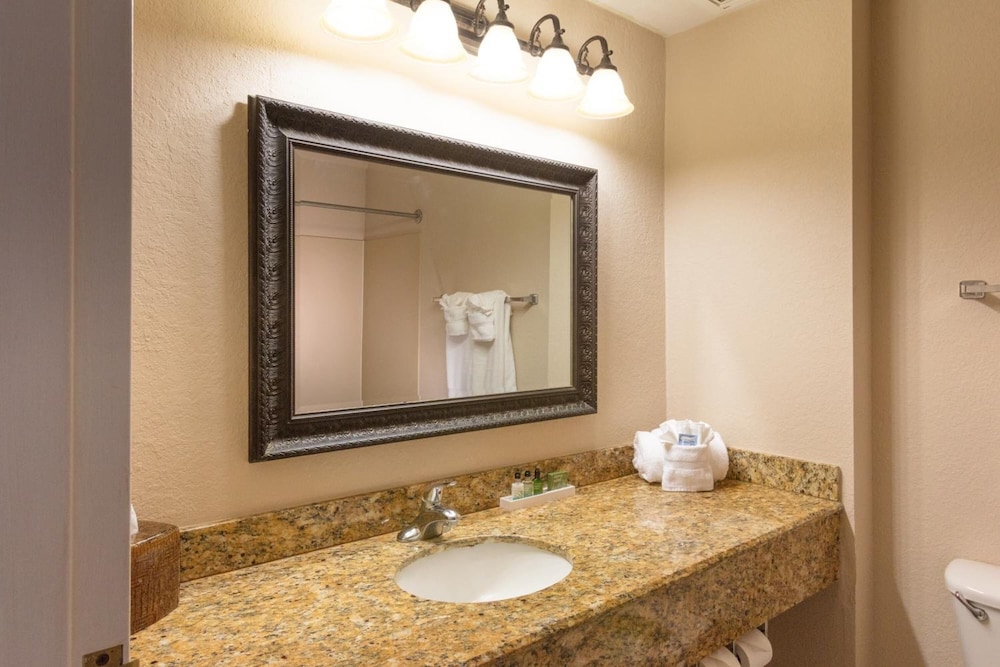 Amelia Hotel at the Beach — Hotel rooms in Amelia Island, Florida