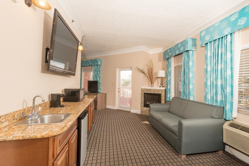 Amelia Hotel at the Beach — Hotel rooms in Amelia Island, Florida