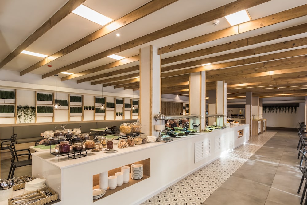 Playa Park Zensation — Restaurant & bars in Corralejo, Canary Islands