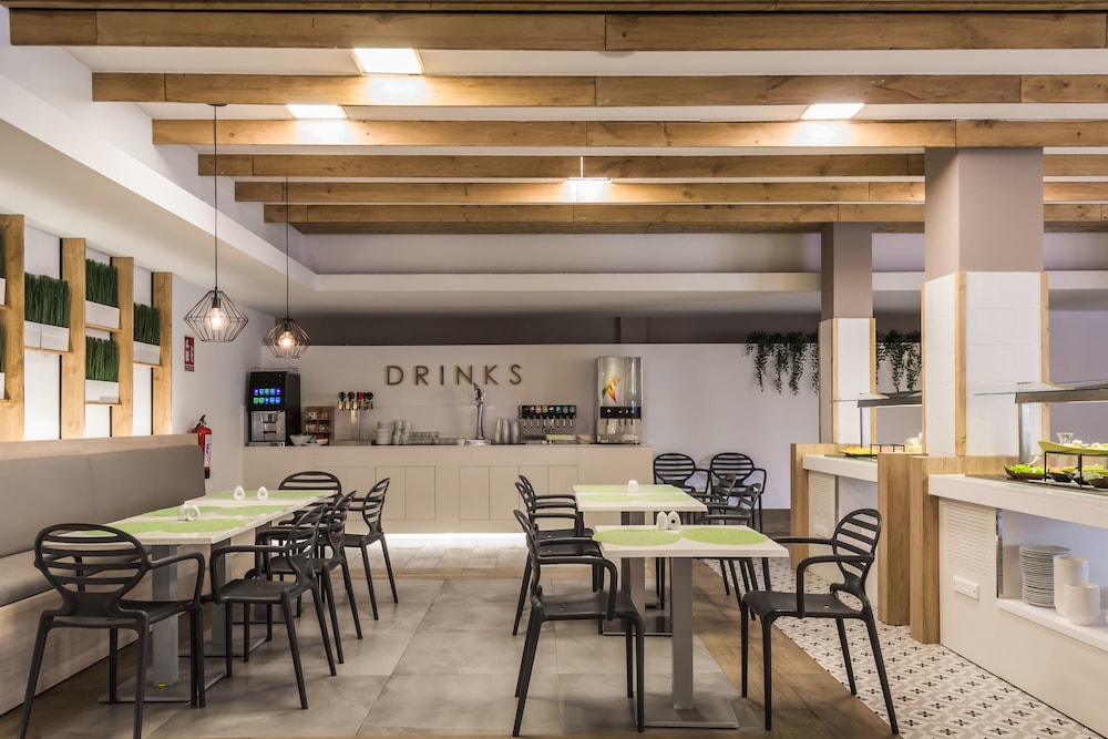 Playa Park Zensation — Restaurant & bars in Corralejo, Canary Islands