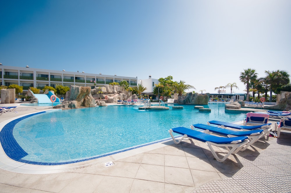 BLUESEA Costa Bastian — Pool in Costa Teguise, Canary Islands