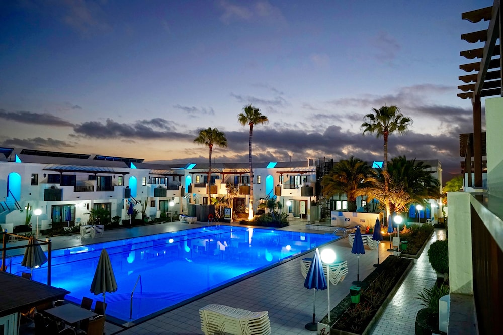 Apartamentos Plaza Azul — Swimming pool in Puerto del Carmen, Canary Islands