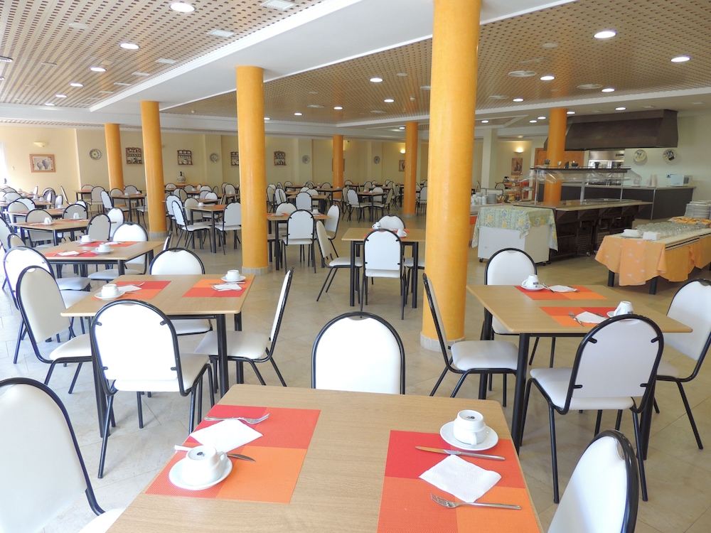 Hotel Punta del Cantal — Restaurant & bars in Mojacar, Andalusia