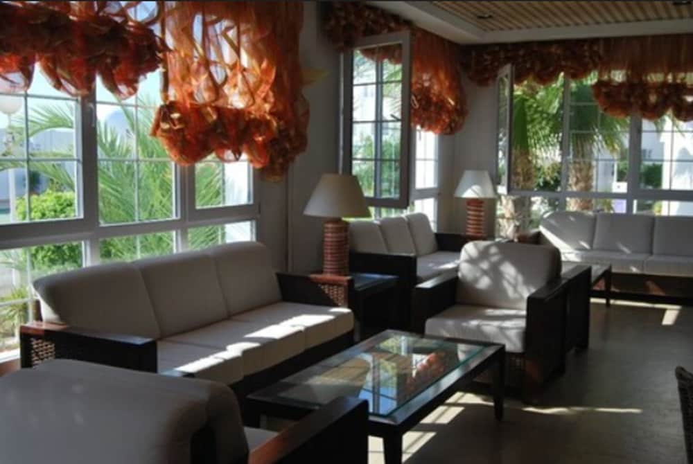 Hotel Punta del Cantal — Hotel rooms in Mojacar, Andalusia