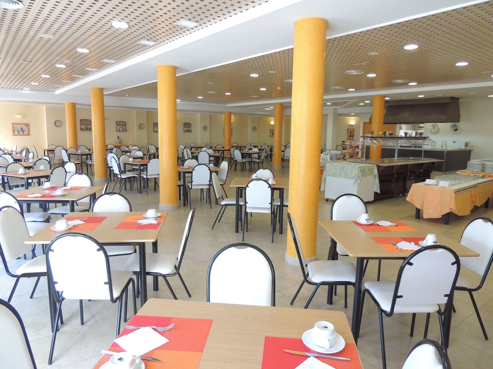 Hotel Punta del Cantal — Restaurant & bars in Mojacar, Andalusia
