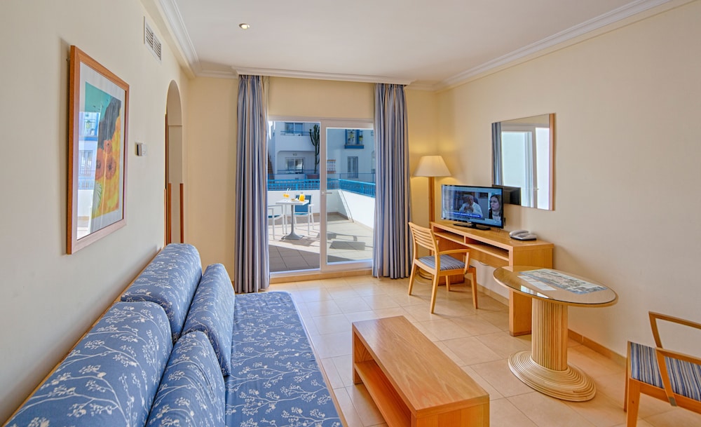 Hotel Punta del Cantal — Hotel rooms in Mojacar, Andalusia