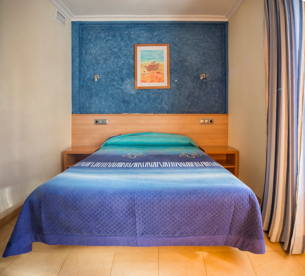 Hotel Punta del Cantal — Hotel rooms in Mojacar, Andalusia
