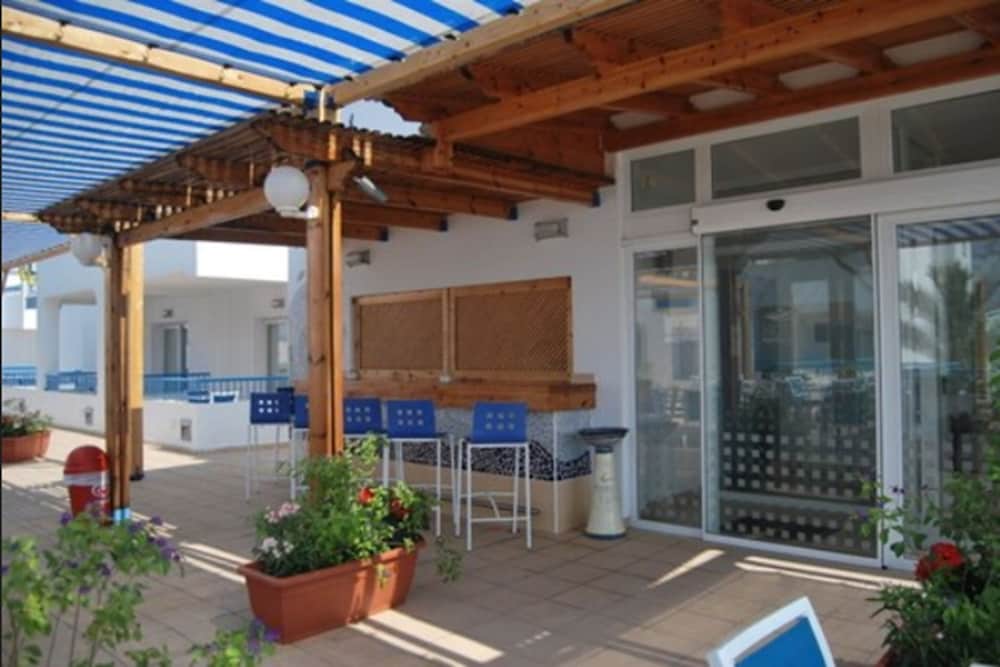 Hotel Punta del Cantal — Restaurant & bars in Mojacar, Andalusia