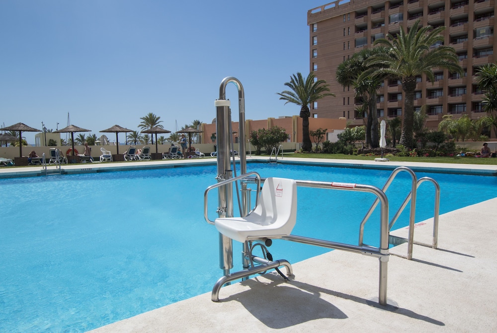 Aparthotel PYR Fuengirola — Swimming pool in Fuengirola, Andalusia