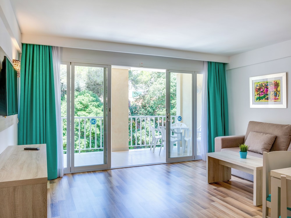 Comitas Floramar — Hotel rooms in Cala Galdana, Balearic Islands
