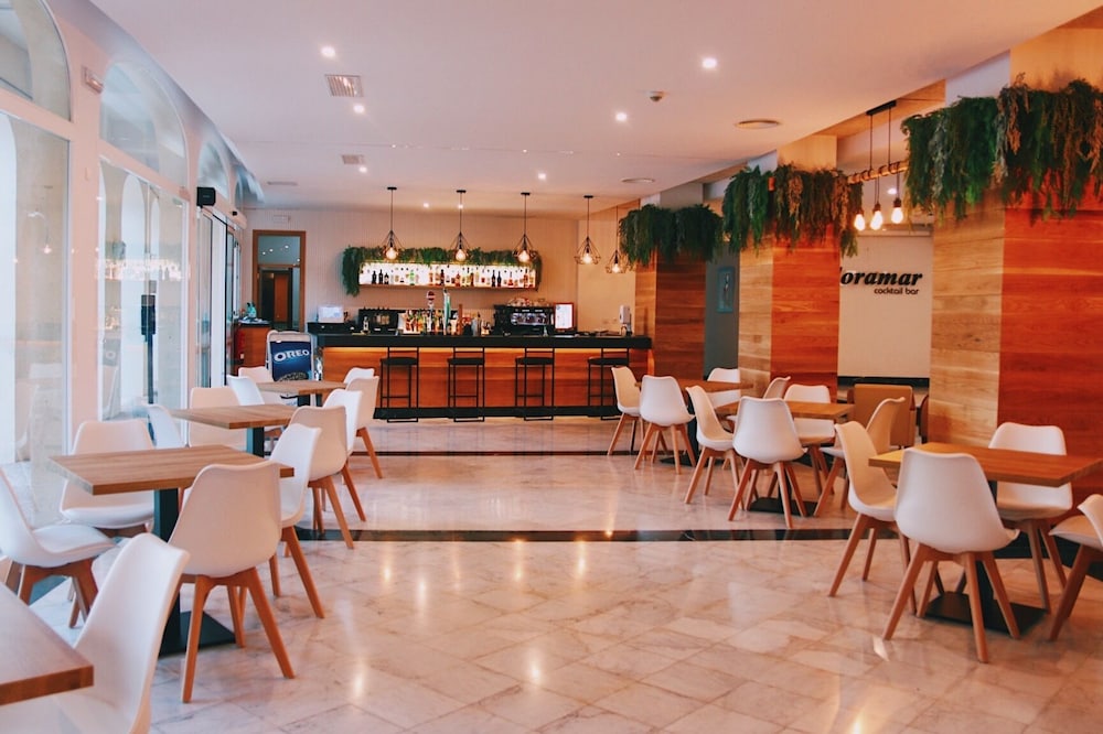 Comitas Floramar — Restaurant & bars in Cala Galdana, Balearic Islands