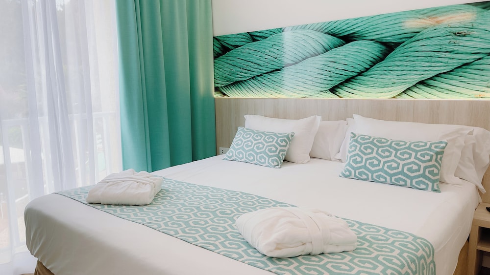 Comitas Floramar — Hotel rooms in Cala Galdana, Balearic Islands