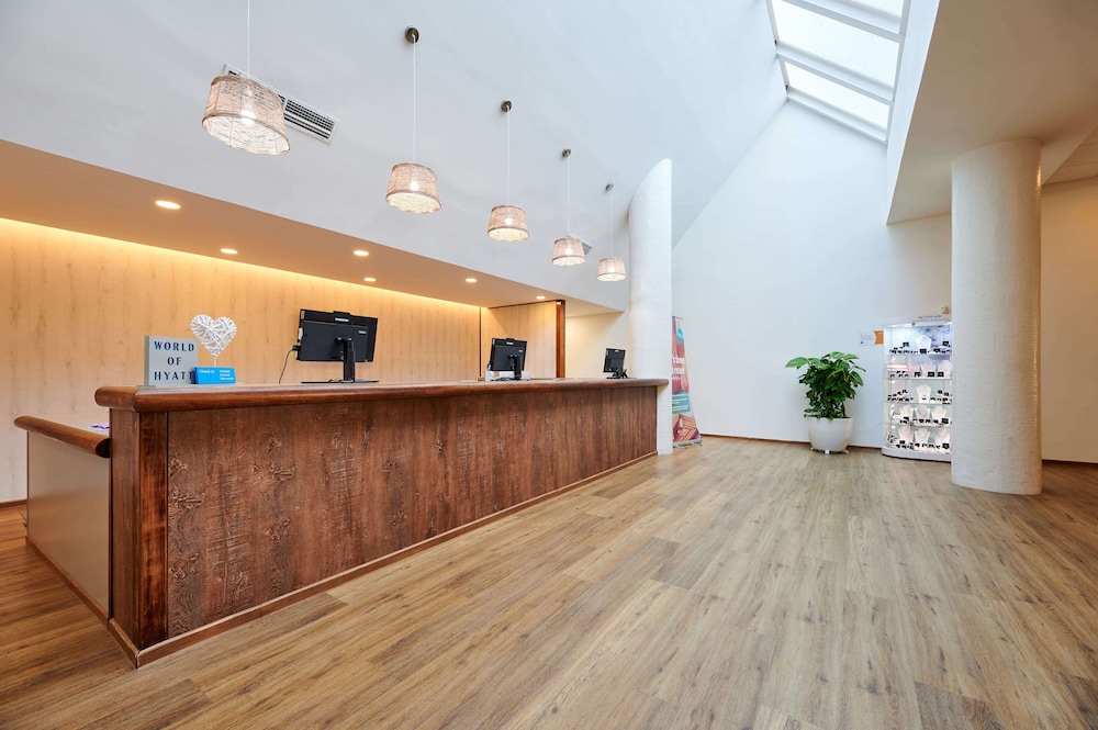AluaSun Cala Antena- All Inclusive - Hyatt Inclusive Collection — Hotel building in Calas de Mallorca, Balearic Islands