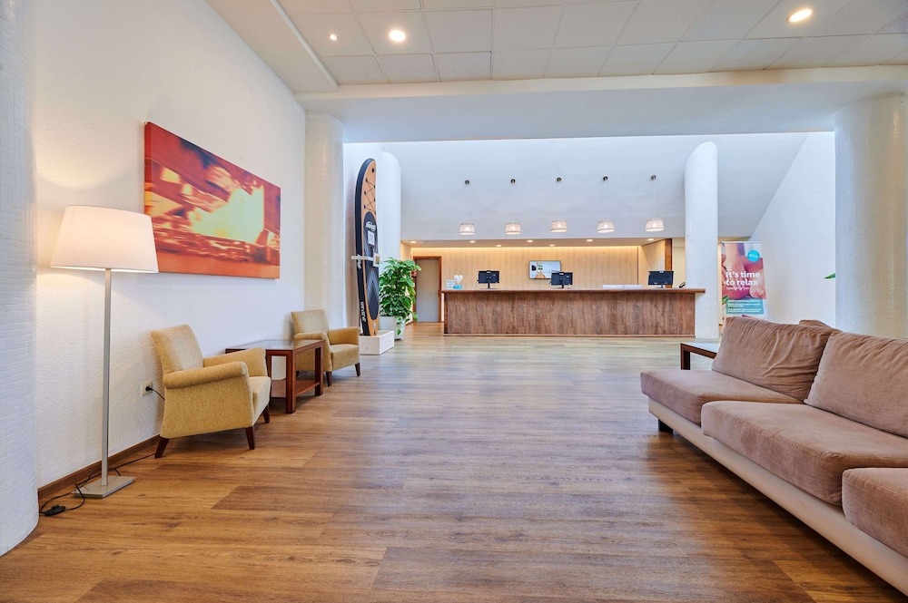 AluaSun Cala Antena- All Inclusive - Hyatt Inclusive Collection — Hotel building in Calas de Mallorca, Balearic Islands