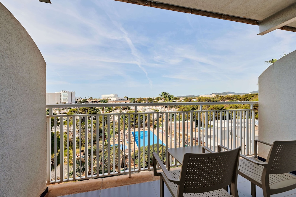AluaSun Cala Antena- All Inclusive - Hyatt Inclusive Collection — Hotel rooms in Calas de Mallorca, Balearic Islands