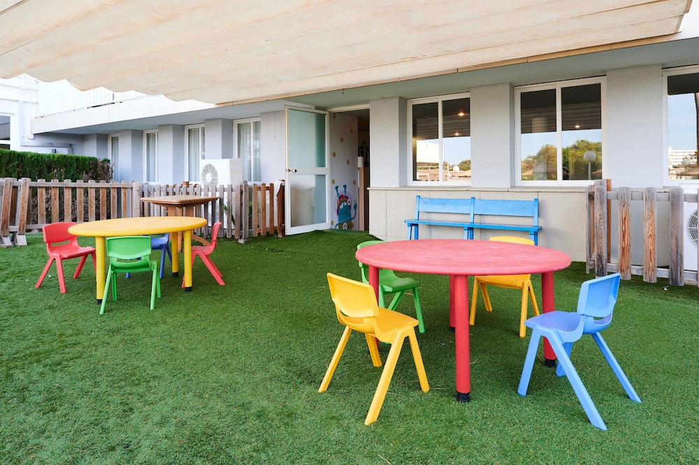 AluaSun Cala Antena- All Inclusive - Hyatt Inclusive Collection — Attractions for children in Calas de Mallorca, Balearic Islands