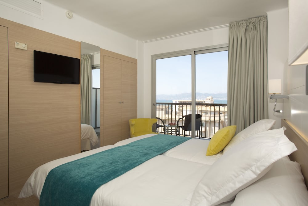 Hotel JS Palma Stay - Adults Only — Hotel rooms in Playa de Palma, Balearic Islands