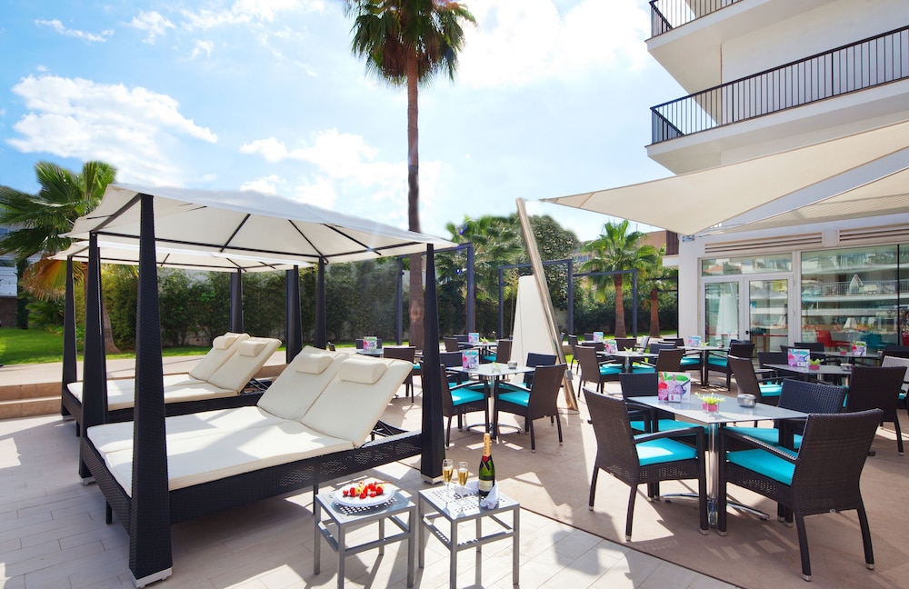 Hotel JS Palma Stay - Adults Only — Restaurant & bars in Playa de Palma, Balearic Islands